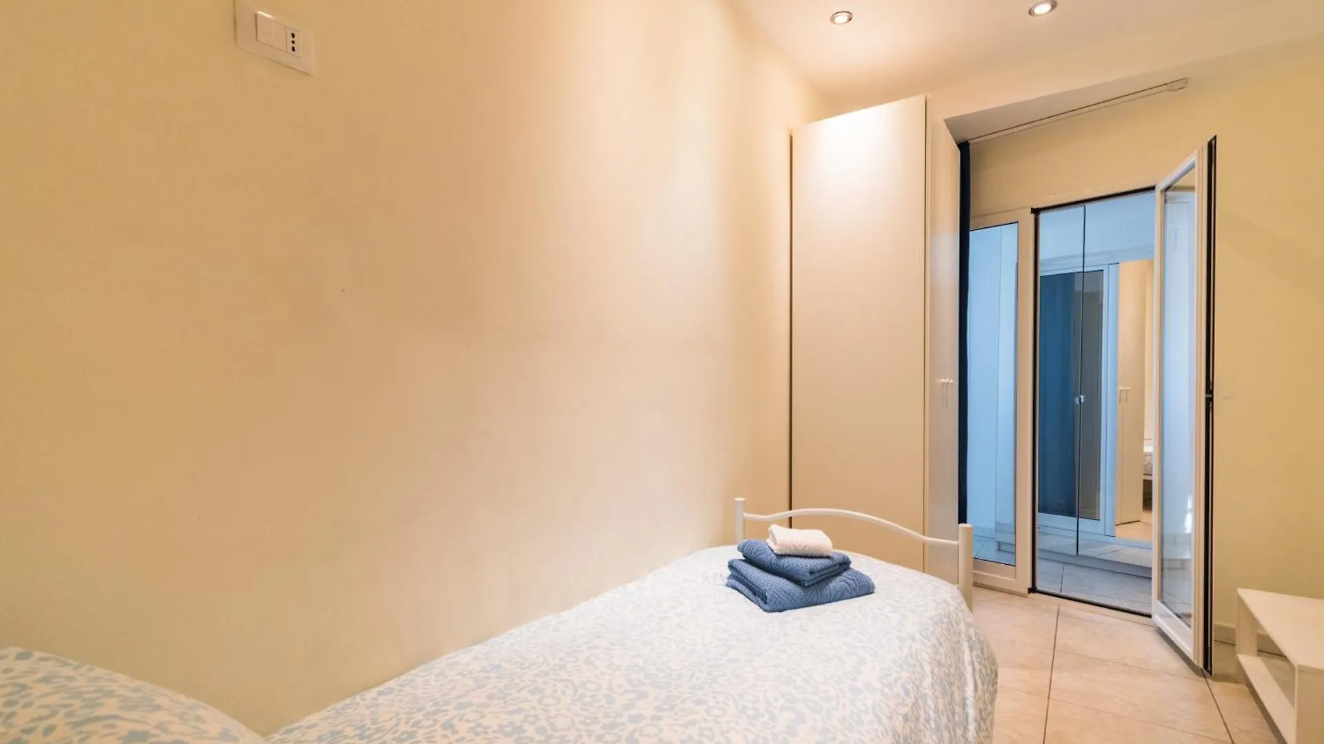 Appartement Stupendo Trilocale Posto Auto Gratuito - Wifi & Netflix à San Remo